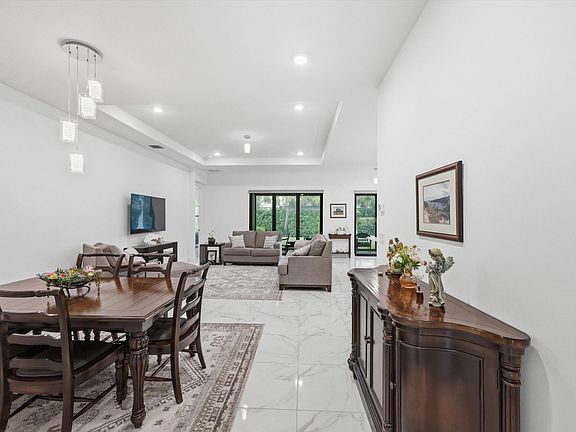 5th image of 5583 Captiva Lane