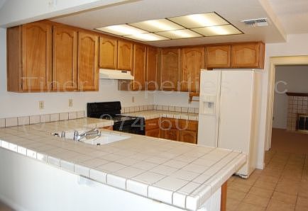 2nd image of 2208 Atrisco Cir