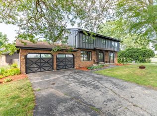 9308 Cleveland St, Crown Point, IN 46307