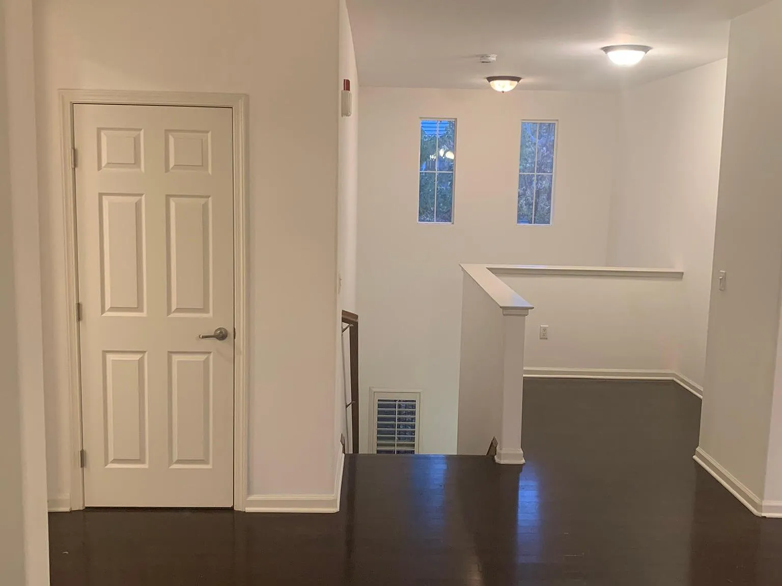 2 bed, 1293 sqft, $2,399 — Photo 4