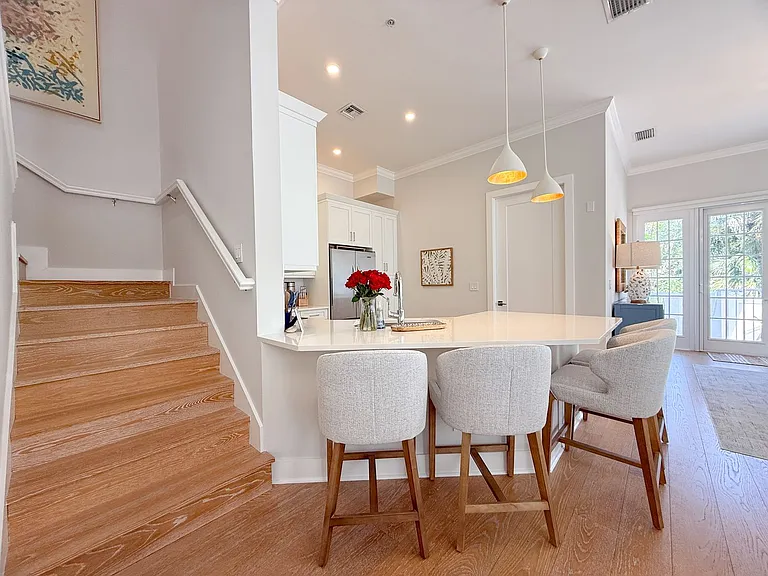 453 8th Ave S #106 — Photo 53