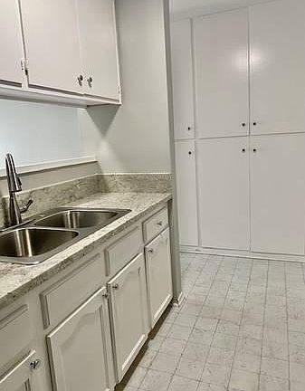 3rd image of 300 Newland St APT 16