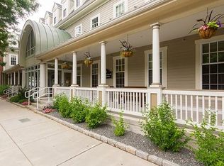 9 W School St APT 300, Charlestown, MA 02129
