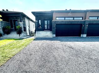 904 Chablis Cres, Russell, ON K0A 1W0