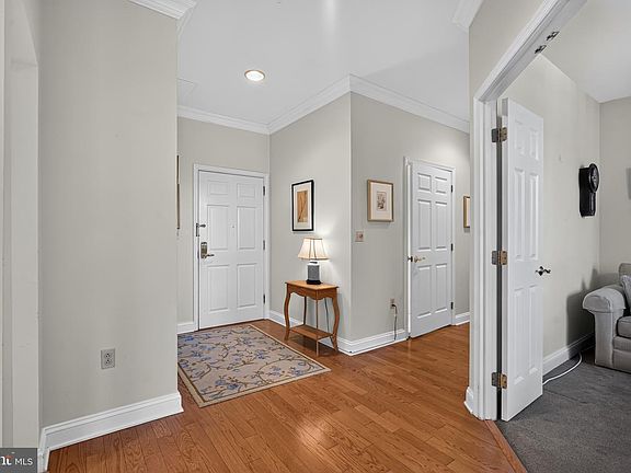 4th image of 2105 Windrow Dr