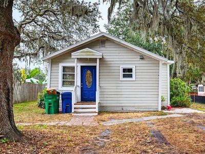 8917 N WILLOW AVENUE, Tampa, FL, 33604