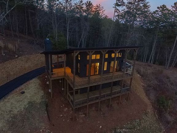 5th image of 386 Mountain Laurel Rdg