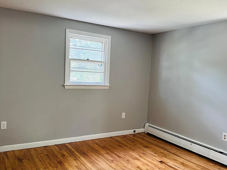 105-107 Madison Rd — Photo 8