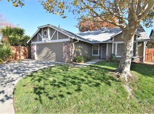 8121 Pine Oaks Ct, Sacramento, CA 95828