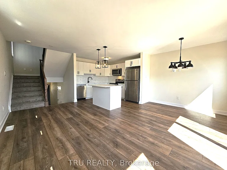 146 Wallace St — Photo 12