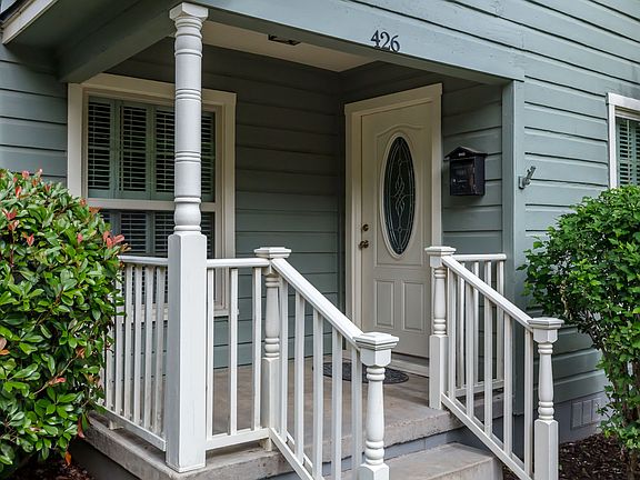 004_2019-05-18_426-N-Pecan-St_PRINT.jpg