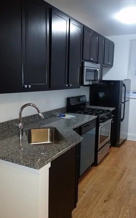 1st image of 4748 S Woodlawn Ave Bsmt 1