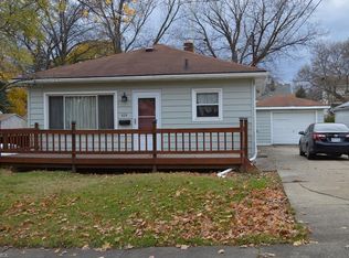 824 Davis St, Akron, OH 44310