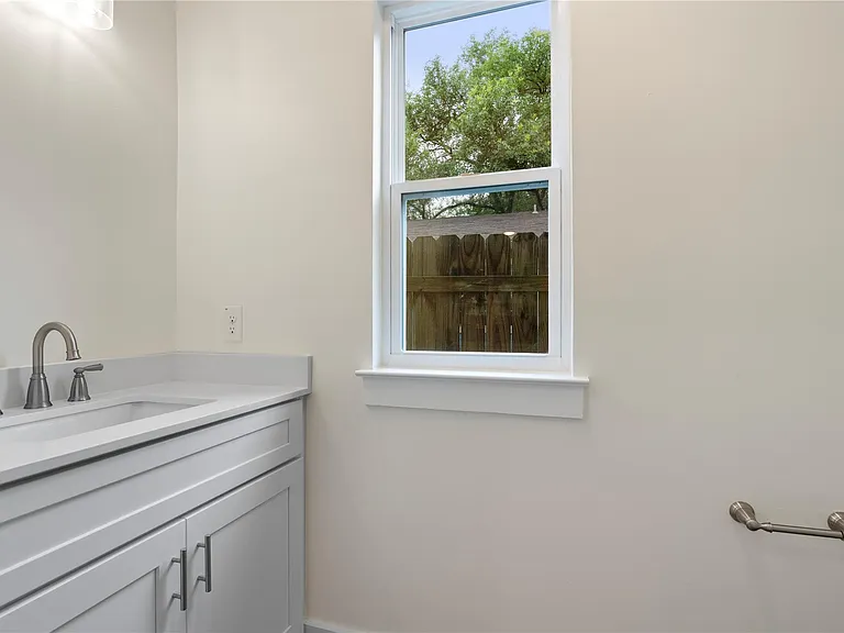 5702 Palo Blanco Ln #B — Photo 17