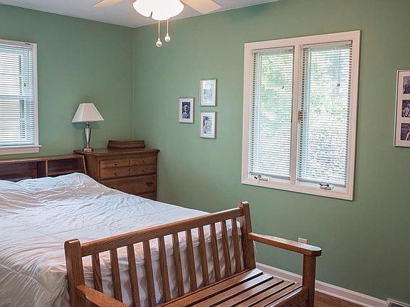 5th image of 440 Ashford Ct