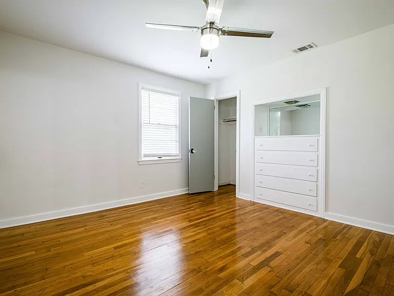 5604 Paulsen St — Photo 6