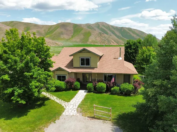 70 Tyler Dr, Bellevue, ID 83313