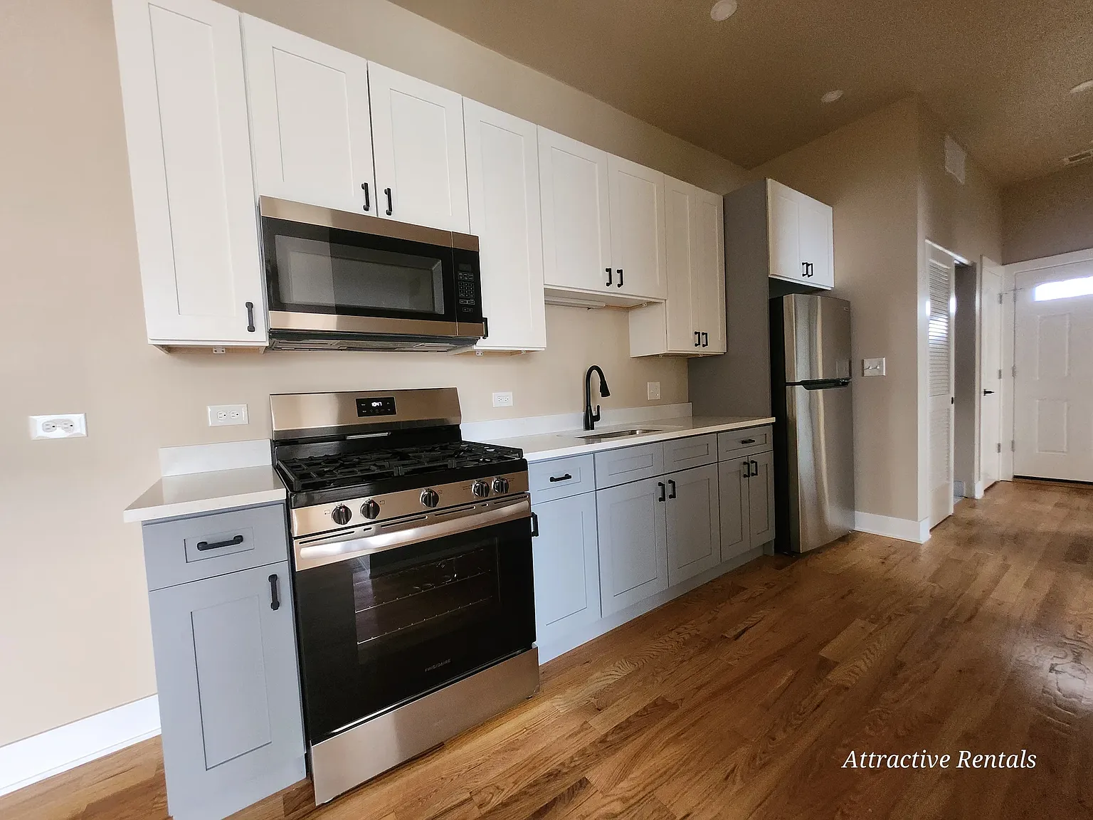 2 bed, $1,600 — Photo 3