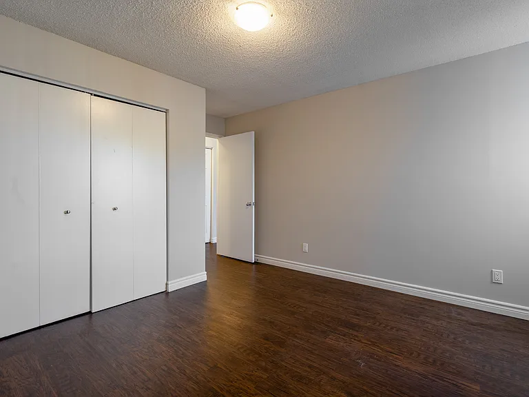 849 Devine St — Photo 16