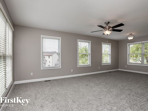 3rd image of 128 Homefield Lake Ct