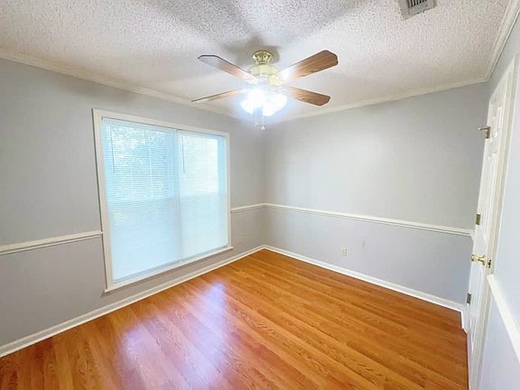 5th image of 332 Sawgrass Dr
