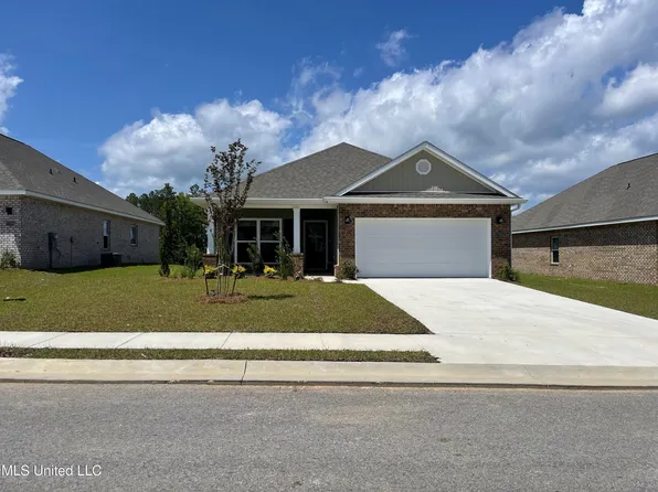 17795 Kelso Dr, Diberville, MS 39540