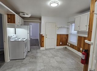 12 Maple St #B, Rochester, NH 03867