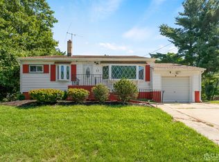 25 Arden St, Somerset, NJ 08873