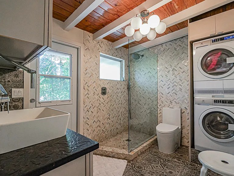 1881 E Barefoot Pl — Photo 16
