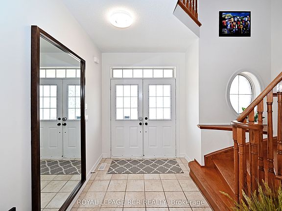 4th image of 43 Ivy Glen Dr