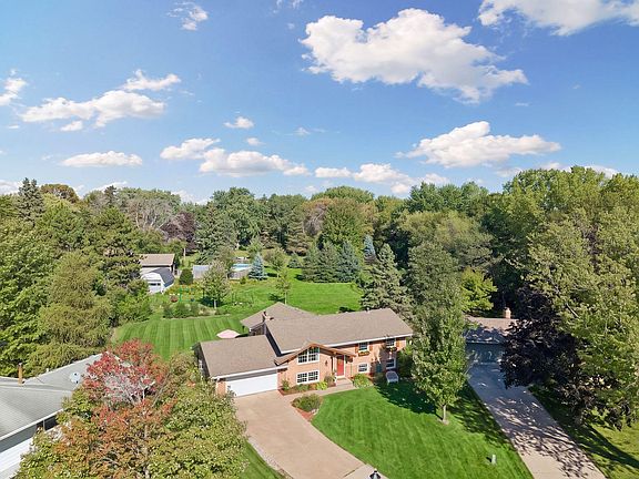 5th image of 4101 Brigadoon Dr