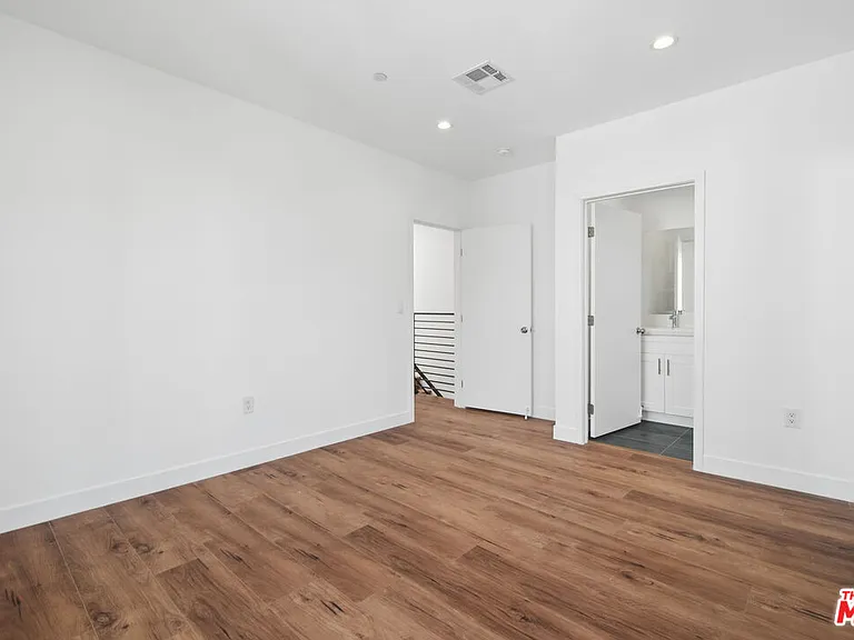 6334 1/2 Beck Ave — Photo 19