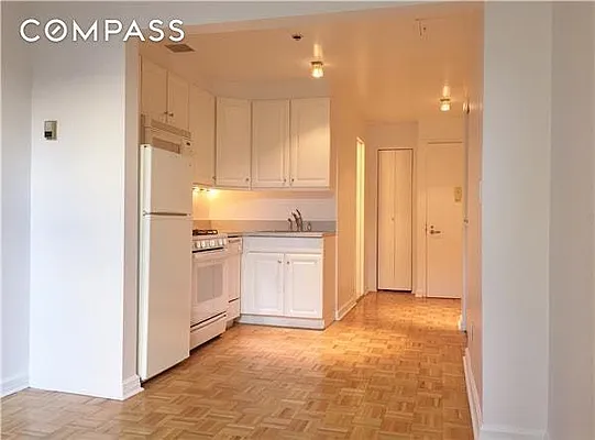 Rented by Compass | media 39