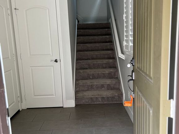 3rd image of 3276 Wintergreen Way