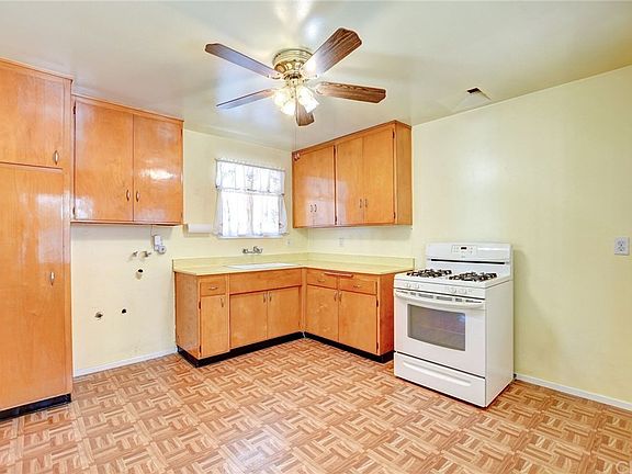 3rd image of 1465 Sunkist Ave