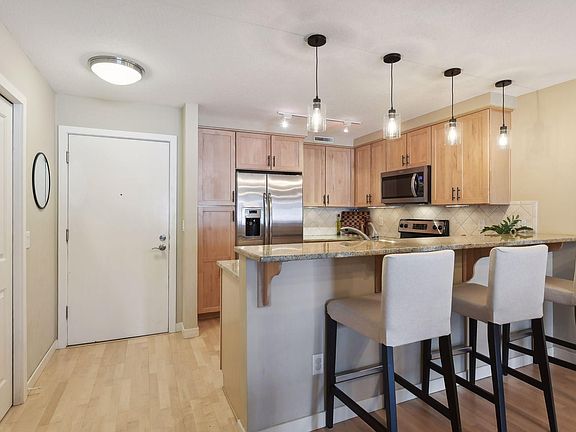4th image of 5424 France Ave S APT 105A