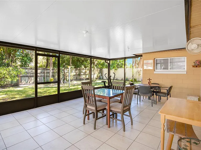 10119 Arbor Ridge Trl — Photo 4