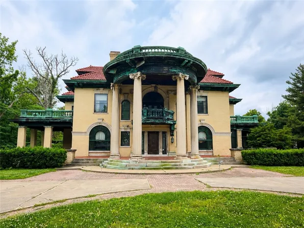 357 W Decatur St, Decatur, IL 62522