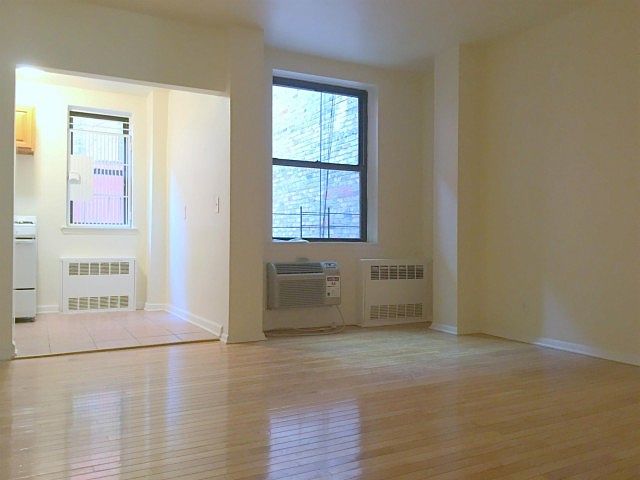 1st image of 418 E 77th St APT 2E
