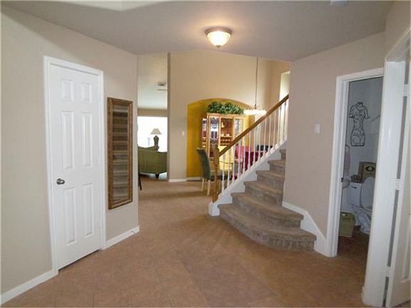 2nd image of 2214 Falcon Knoll Ln