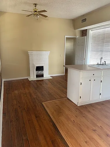 Floor plan 209 NW Main Street