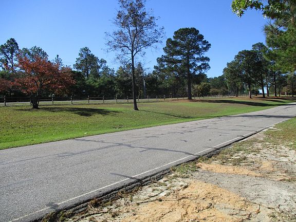 5th image of 148 Cardinal Ln