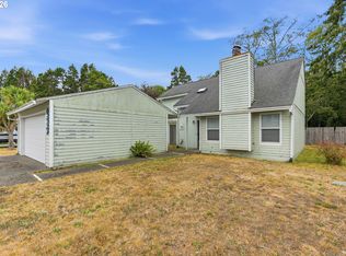 2450 Grant St, North Bend, OR 97459