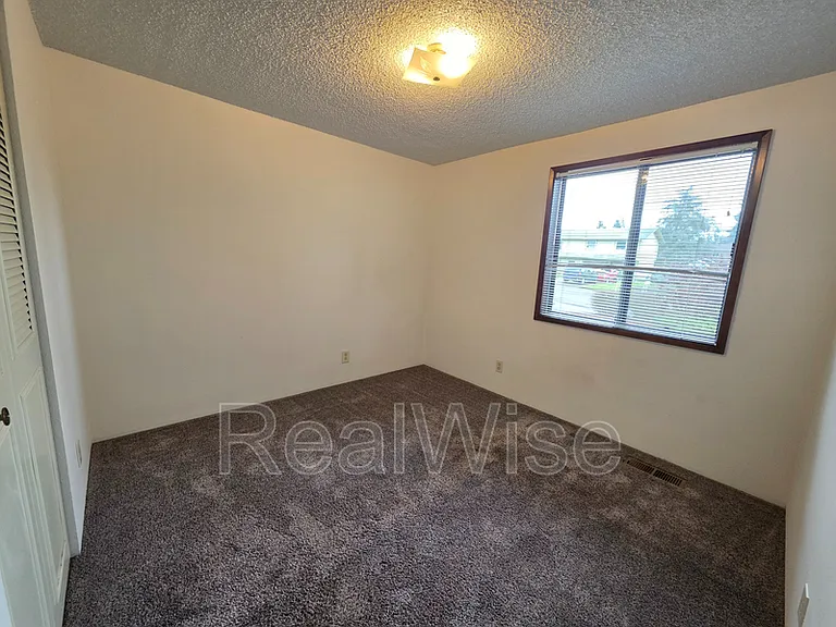 2134 NW Watters St — Photo 16