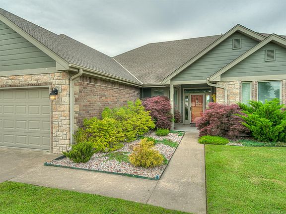 2nd image of 17589 N 4013th Dr