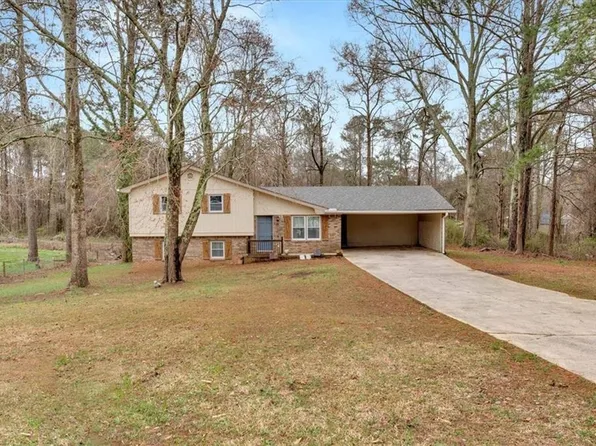 505 Henson Cir, Carrollton, GA 30117