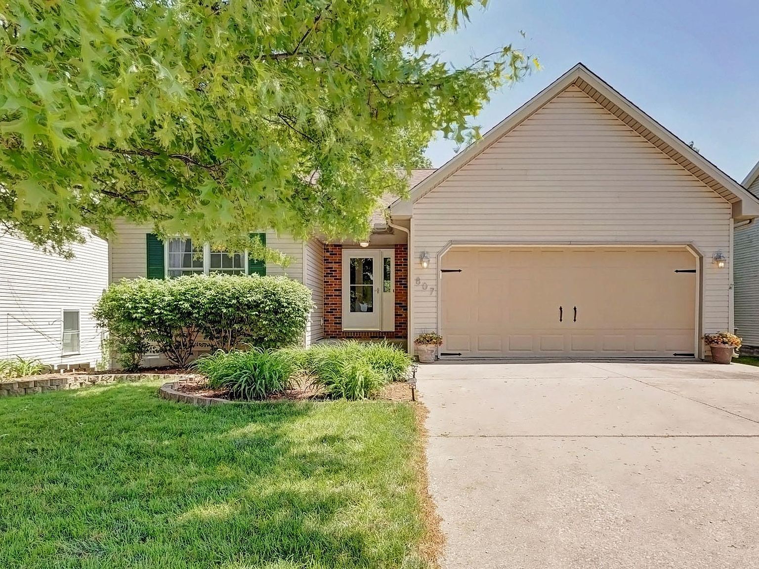 807 S Larkspur Ln, Bloomington, IN 47403 Zillow