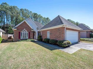 220 Paradise Lake Dr, Hoover, AL 35244