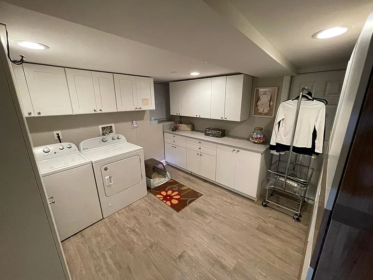 421 Pine St #1E — Photo 33