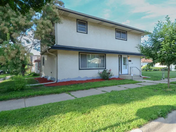 285 Geranium Ave W, Saint Paul, MN 55117